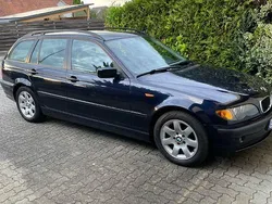 Blau Gebraucht 2005 BMW 318 Exclusive Kombi | 2.500 € (Fairer Preis)