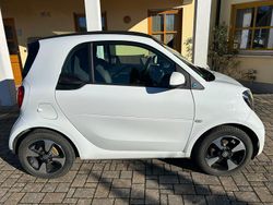 Weiß Gebraucht 2020 Smart ForTwo Electric Drive Kleinwagen | 10.980 € (Etwas zu teuer)