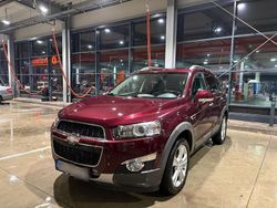 Rot Gebraucht 2012 Chevrolet Captiva LTZ SUV | 10.100 € (Etwas zu teuer)