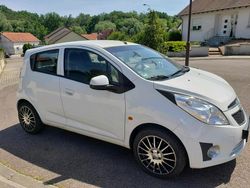 Weiß Gebraucht 2011 Chevrolet Spark Kleinwagen | 2.400 €