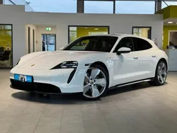 Weiß Gebraucht 2022 Porsche Taycan Sport Turismo Limousine | 63.995 € (Fairer Preis)