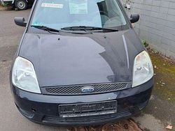 Blau Gebraucht 2005 Ford Fiesta Kleinwagen | 1.099 € (Fairer Preis)
