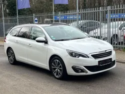 Weiß Gebraucht 2015 Peugeot 308 Allure Kombi | 7.990 € (Guter Preis)