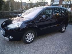 Schwarz Gebraucht 2009 Peugeot Partner Tepee Outdoor Van / Kleinbus | 2.700 € (Fairer Preis)