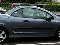 Grau Gebraucht 2010 Peugeot 207 CC Cabrio | 2.000 € (Superpreis)
