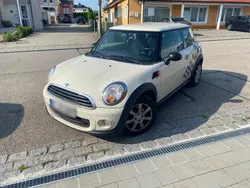 Weiß Gebraucht 2011 Mini ONE Kleinwagen | 3.250 € (Guter Preis)