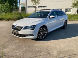 Weiß Gebraucht 2016 Skoda Superb LAURIN & KLEMENT Kombi | 15.990 € (Fairer Preis)