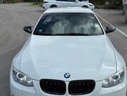 Weiß Gebraucht 2013 BMW 325 Cabriolet Cabrio | 16.200 € (Fairer Preis)