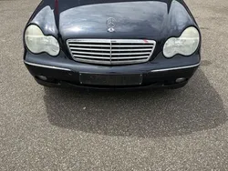 Mercedes C200
