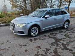 Silber Gebraucht 2018 Audi A3 Sport Limousine | 13.200 € (Superpreis)