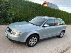 Blau Gebraucht 2001 Audi A4 Kombi | 2.300 € (Fairer Preis)