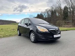 Schwarz Gebraucht 2013 Opel Meriva Active Van / Kleinbus | 6.490 € (Fairer Preis)