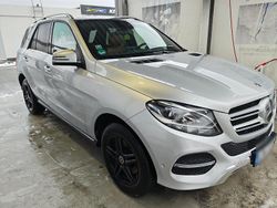 Silber Gebraucht 2018 Mercedes GLE250 SUV | 29.500 €
