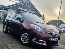 Rot Gebraucht 2016 Renault Scénic III Van / Kleinbus | 7.885 € (Etwas zu teuer)
