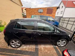 Schwarz Gebraucht 2011 VW Golf Plus Van / Kleinbus | 6.200 € (Guter Preis)