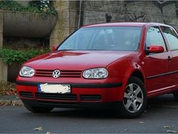 Rot Gebraucht 2002 VW Golf IV Kleinwagen | 1.050 € (Superpreis)