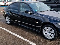 Schwarz Gebraucht 2011 BMW 320 Limousine | 9.750 €