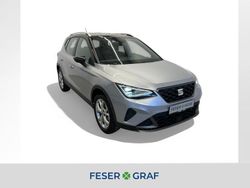 Urban silber Gebraucht 2024 Seat Arona FR SUV | 21.740 € (Fairer Preis)