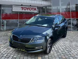 Quarzgrau metallic Gebraucht 2019 Skoda Octavia Style Kombi | 15.490 € (Guter Preis)