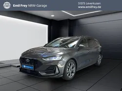 Grau Gebraucht 2023 Ford Focus ST-Line Kombi | 24.950 € (Guter Preis)