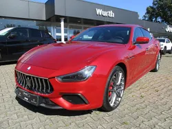 Rot Gebraucht 2022 Maserati Ghibli Coupé | 84.900 € (Fairer Preis)