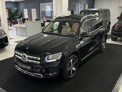 Schwarz Gebraucht 2020 Mercedes GLB200 SUV | 29.900 € (Teuer)