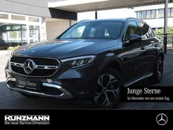 Metalliclack graphitgrau Gebraucht 2024 Mercedes GLC300e Avantgarde SUV | 57.202 € (Superpreis)