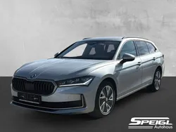 Silber Gebraucht 2024 Skoda Superb Selection Kombi | 38.990 €