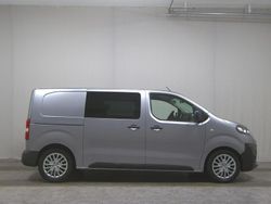 Grau Gebraucht 2021 Opel Vivaro Van / Kleinbus | 15.380 € (Fairer Preis)