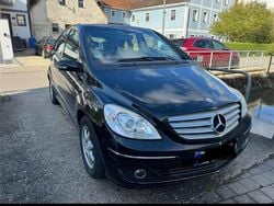 Schwarz Gebraucht 2006 Mercedes B170 Van / Kleinbus | 2.790 € (Fairer Preis)