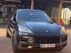 Schwarz Gebraucht 2024 Porsche Cayenne S E-Hybrid SUV | 126.200 €