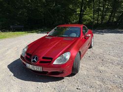 Rot Gebraucht 2004 Mercedes SLK350 Cabrio | 10.800 € (Fairer Preis)