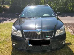 Schwarz Gebraucht 2012 Skoda Octavia RS Kombi | 6.300 € (Guter Preis)