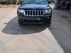 Grau Gebraucht 2011 Jeep Grand Cherokee SUV | 19.000 €