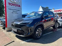 Schwarz Neu 2025 Toyota Yaris Cross SUV | 31.950 € (Etwas zu teuer)