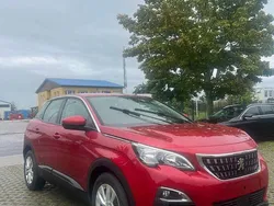 Rot Gebraucht 2018 Peugeot 3008 Active SUV | 10.300 € (Fairer Preis)