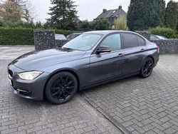 Grau Gebraucht 2014 BMW 328 Sport Line Limousine | 12.200 € (Fairer Preis)