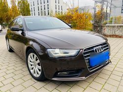 Braun Gebraucht 2012 Audi A4 Ambiente Kombi | 10.990 € (Etwas zu teuer)
