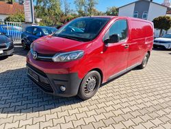 Rot Gebraucht 2017 Toyota Proace Comfort Van | 8.500 € (Etwas zu teuer)