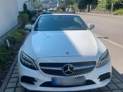 Weiß Gebraucht 2019 Mercedes C180 AMG Cabrio | 23.500 €
