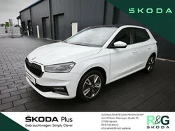 Weiss Gebraucht 2022 Skoda Fabia Style Limousine | 17.690 € (Etwas zu teuer)