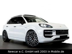 Weiß Gebraucht 2025 Porsche Cayenne SUV | 130.890 €