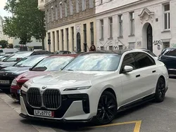 Weiß Gebraucht 2023 BMW 740 M Sport Limousine | 95.000 €