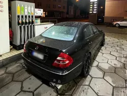 Schwarz Gebraucht 2002 Mercedes E500 Avantgarde Limousine | 9.200 € (Etwas zu teuer)