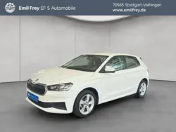 Weiß Gebraucht 2022 Skoda Fabia Active Limousine | 13.990 € (Fairer Preis)