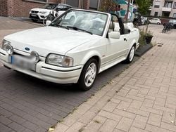Weiß Gebraucht 1988 Ford Escort Cabriolet Cabrio | 4.000 €