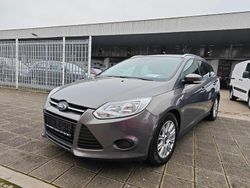Braun Gebraucht 2011 Ford Focus Trend Limousine | 2.200 € (Guter Preis)