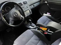 Blau Gebraucht 2010 VW Touran Highline Van / Kleinbus | 8.600 € (Fairer Preis)