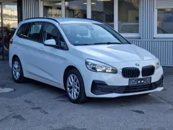 Weiß Gebraucht 2019 BMW 218 Advantage Van / Kleinbus | 9.999 € (Fairer Preis)