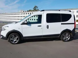 Weiß Gebraucht 2018 Dacia Dokker Stepway Van | 11.880 € (Fairer Preis)